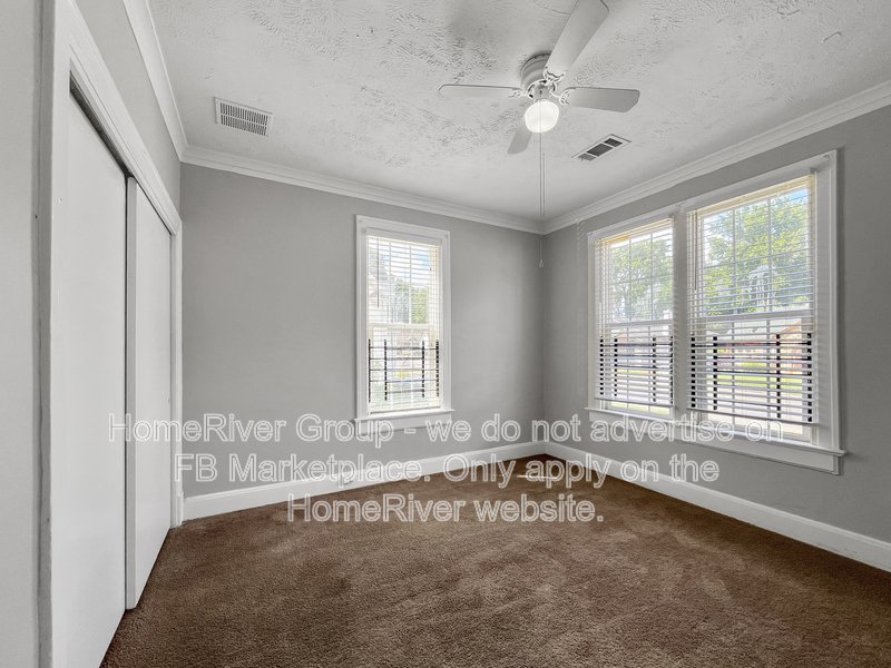 Available-646 N Hollywood property image