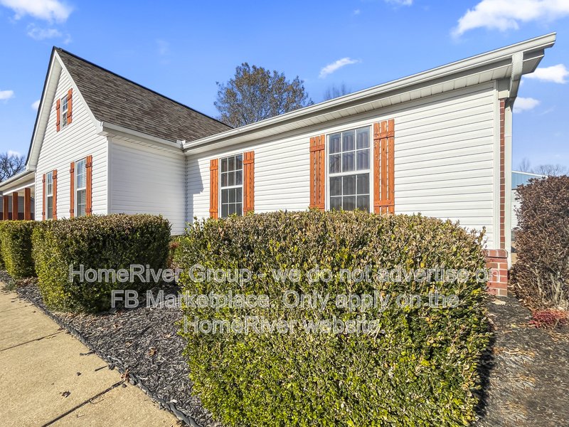 Beautiful Blaydes Estates Home on Over an Acre property image