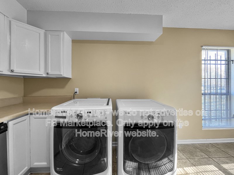 Newer Duplex for Rent  Prime Downtown Location property image