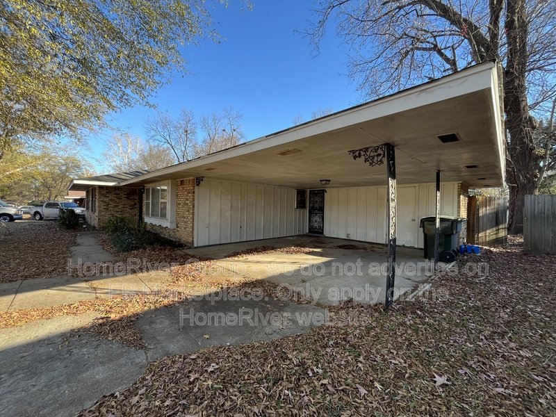 Wonderful Whitehaven Home With Spacious Living Areas property image