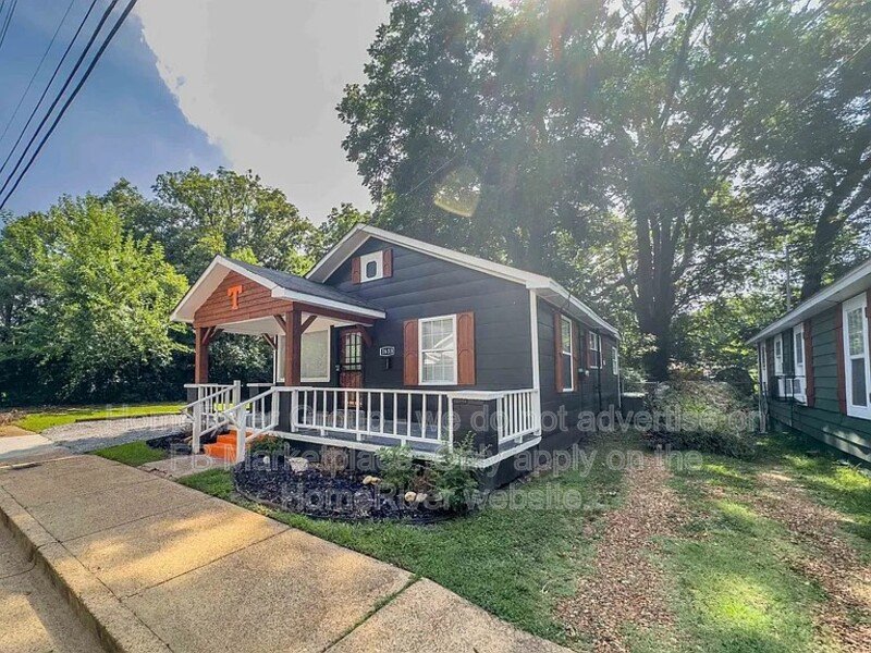 Welcome to this recently renovated home in Douglas Park property image