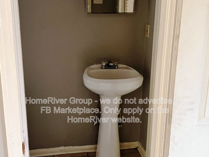 4 BR Memphis Home! Located in Parkway Village property image