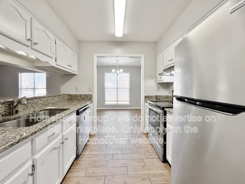 Available Now! Amazing 3 bed 2 bath home! property image