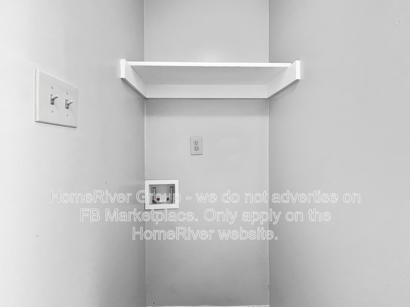 Available Now! Amazing 3 bed 2 bath home! property image