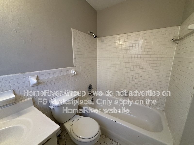 Check out this wonderful move-in ready 2-bedroom, 2-bath duplex property image