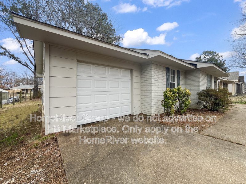 Available Now! Amazing 3 bed 1.5 bath home! property image