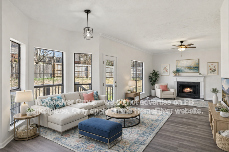 Available Now! Amazing 4 bedroom 2.5 bath home! property image