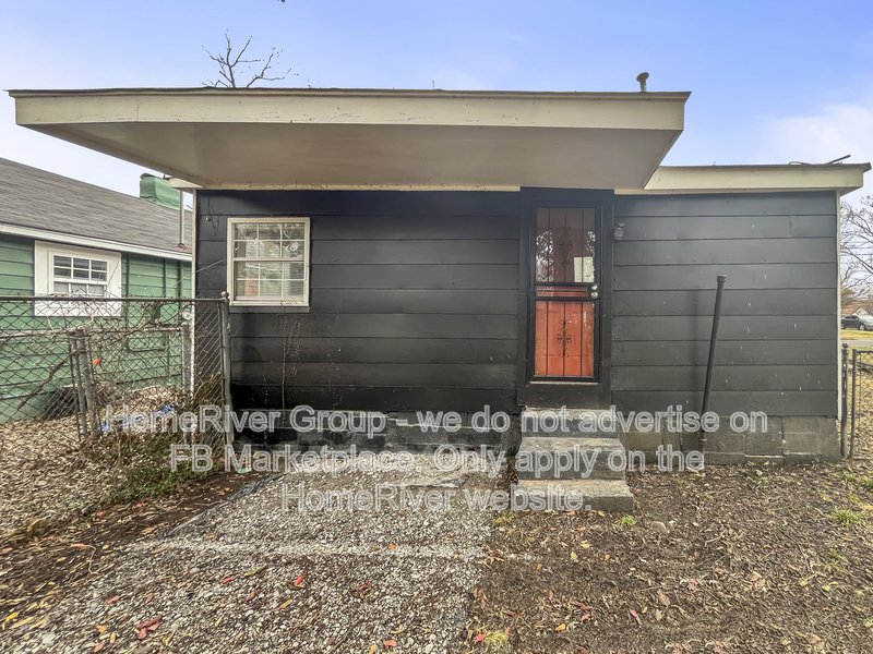 Welcome to this recently renovated home in Douglas Park property image