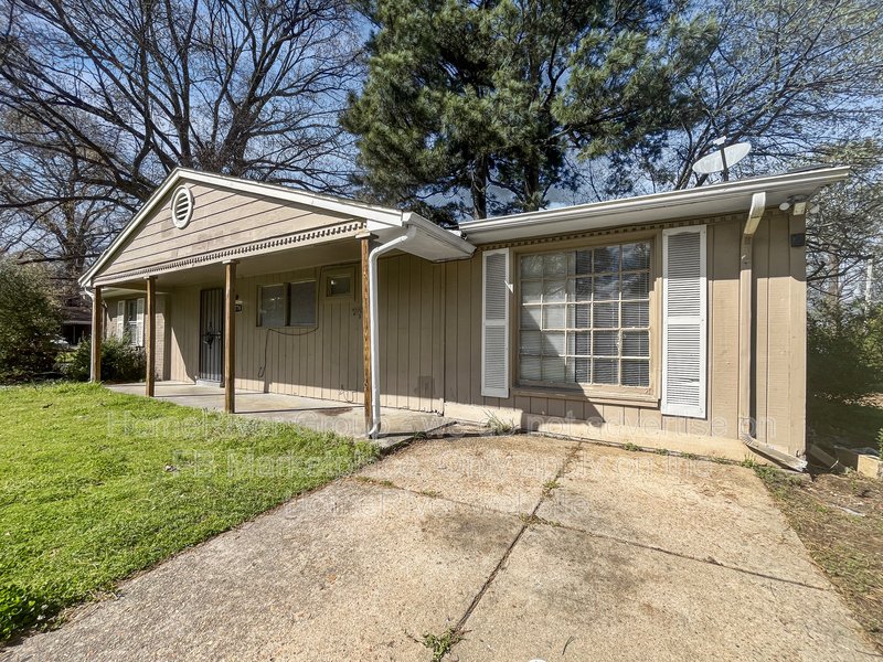 4 BR Memphis Home! Located in Parkway Village property image