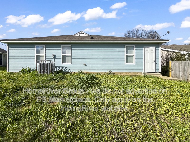 Move-in Ready! 2975 Lake Park Rd, Memphis TN property image
