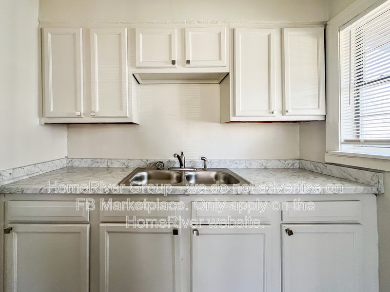 Move-in Ready! Well-kept 2-Bedroom, 1-Bath Duplex property image