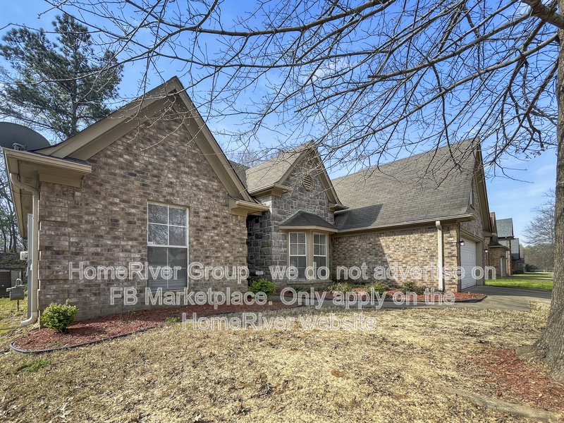 Available Now! Amazing 3 bed 2 bath home! property image