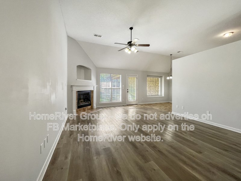 Available Now! Amazing 3 bed 2 bath home! property image