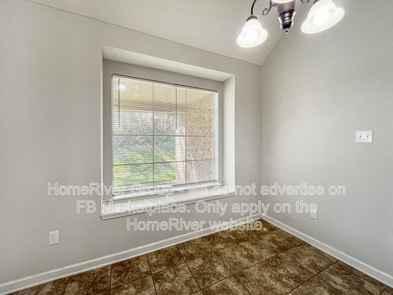 Available Now! Amazing 3 bed 2 bath home! property image