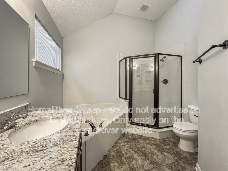 Available Now! Amazing 3 bed 2 bath home! property image