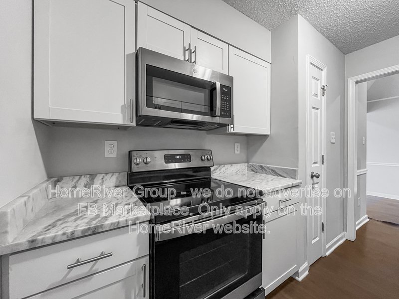 Available Now! Amazing 2 bed 2 bath home! property image