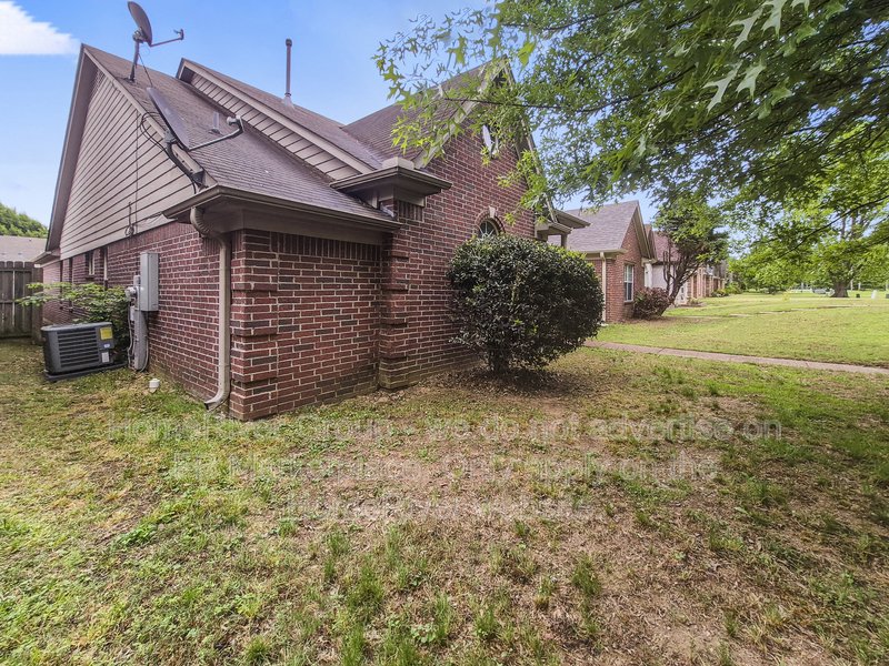 Available Now! Amazing 3 bed 2 bath home! property image