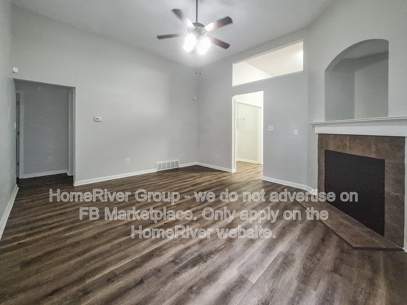 Available Now! Amazing 3 bed 2 bath home! property image