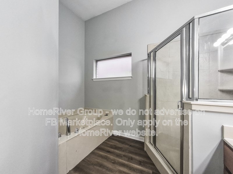 Available Now! Amazing 3 bed 2 bath home! property image
