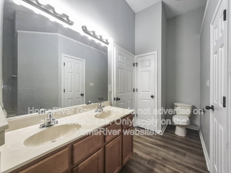 Available Now! Amazing 3 bed 2 bath home! property image