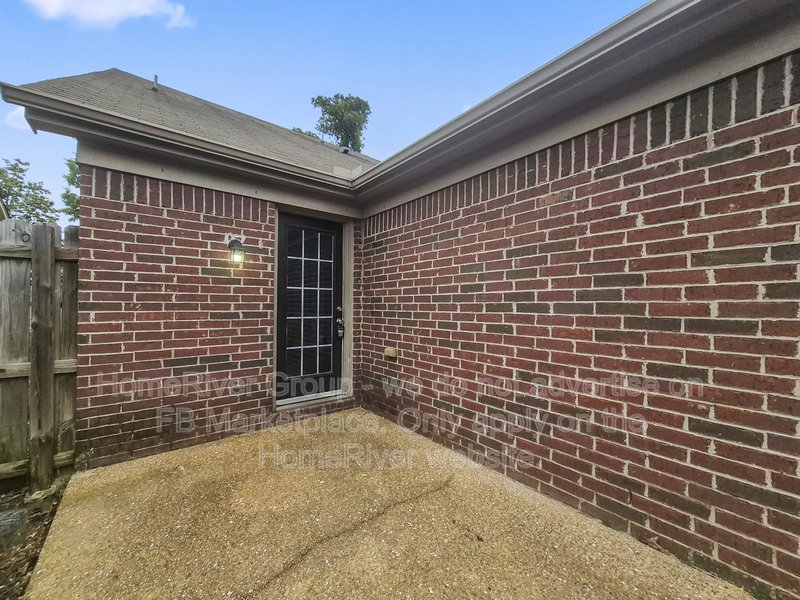 Available Now! Amazing 3 bed 2 bath home! property image