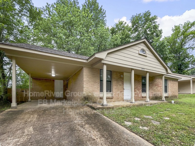 Available Now! Amazing 3 bed 2 bath home! property image