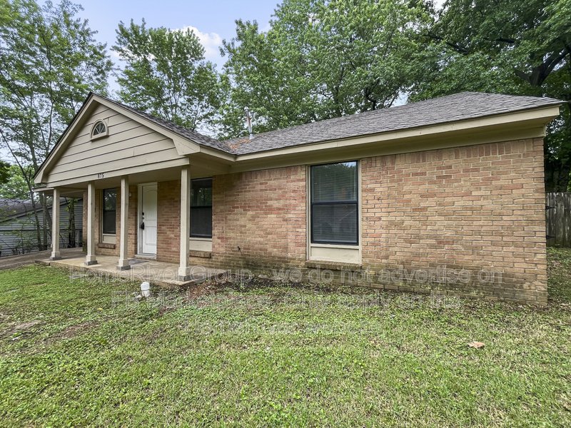 Available Now! Amazing 3 bed 2 bath home! property image