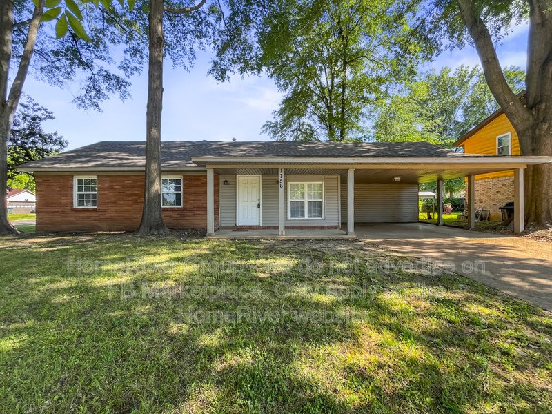 Available Now! Amazing 3 bed 1.5 bath home! property image