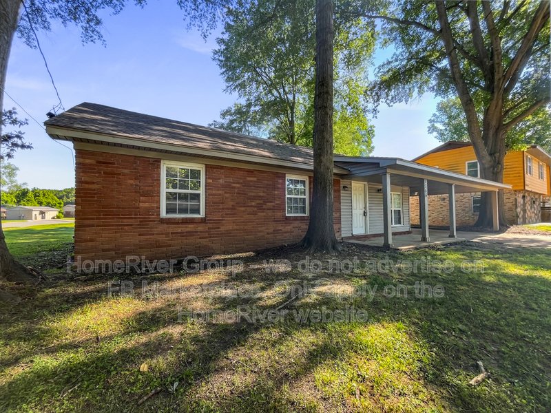 Available Now! Amazing 3 bed 1.5 bath home! property image