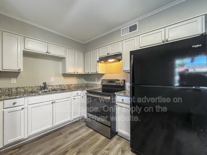 Available Now! Amazing 3 bed 1.5 bath home! property image