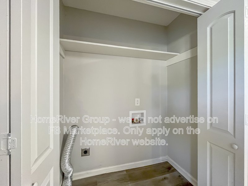 Available Now! Amazing 3 bed 1.5 bath home! property image