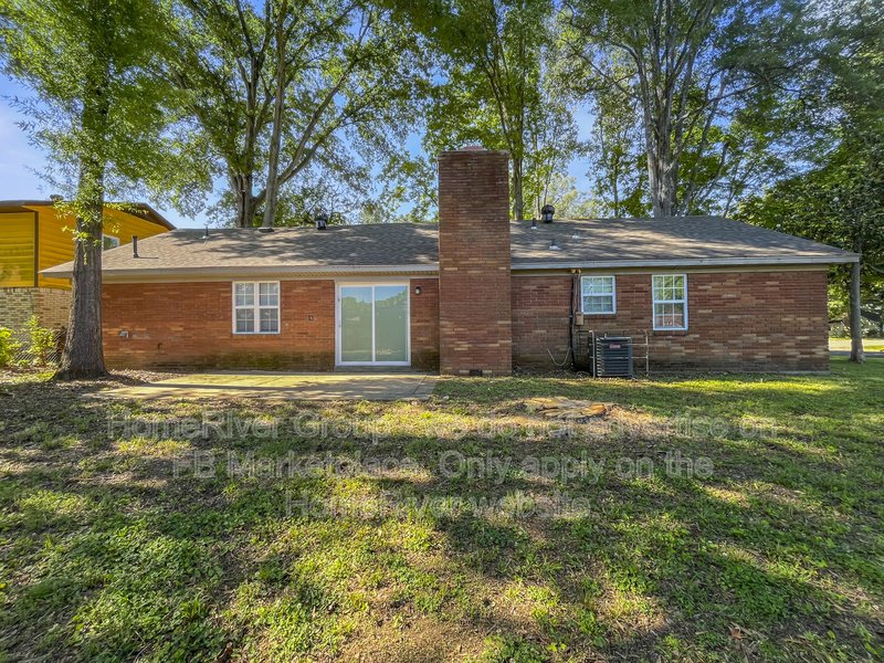 Available Now! Amazing 3 bed 1.5 bath home! property image