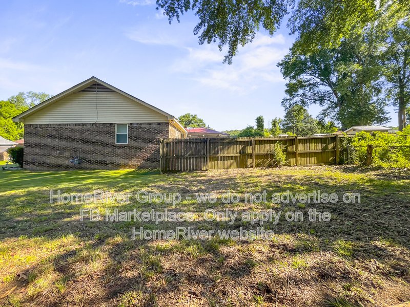 Available Now! Amazing 3 bed 1.5 bath home! property image