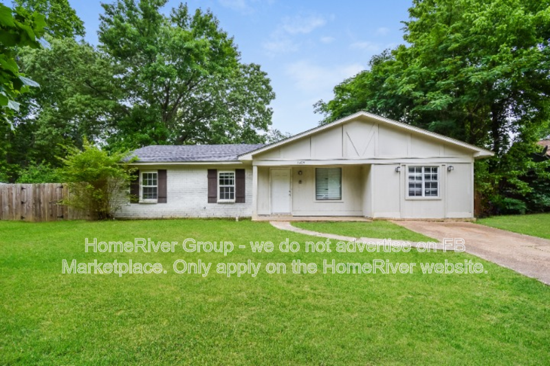 Available Now! Amazing 3 bed 1 bath home! property image