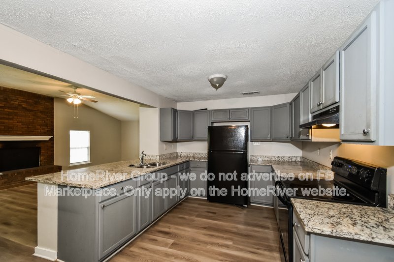 Available Now! Amazing 3 bed 1 bath home! property image