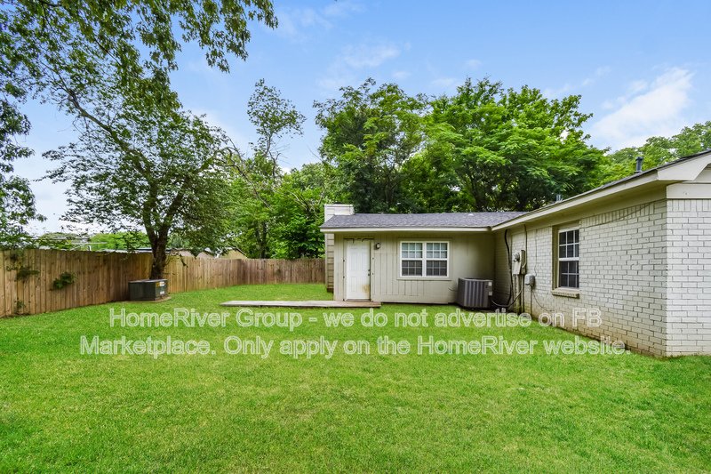 Available Now! Amazing 3 bed 1 bath home! property image