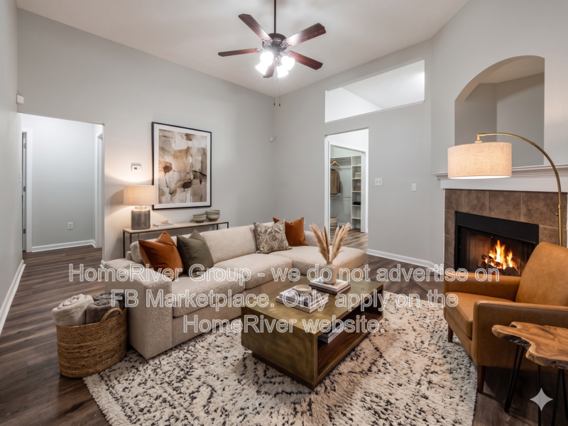Available Now! Amazing 3 bed 2 bath home! property image