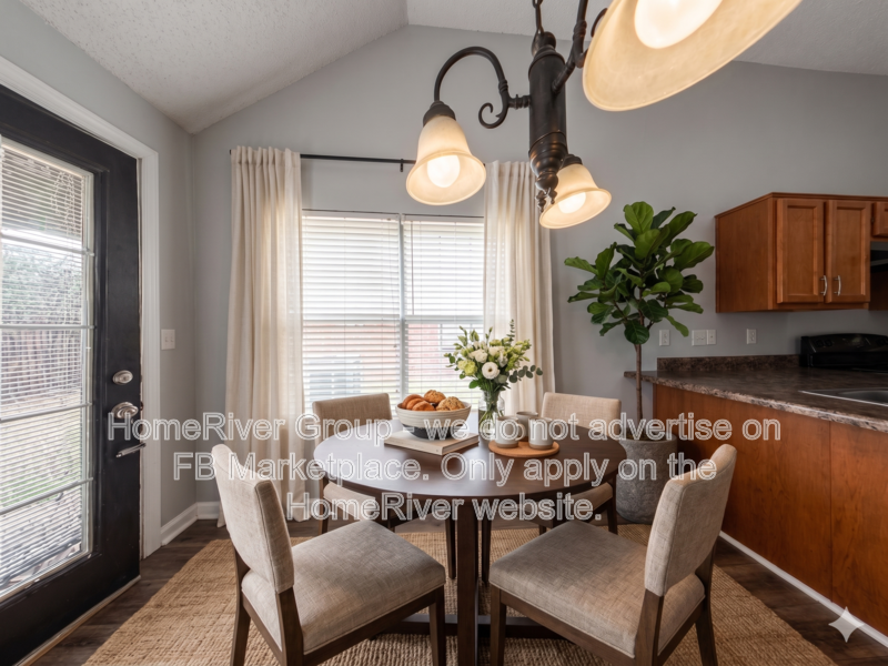 Available Now! Amazing 3 bed 2 bath home! property image