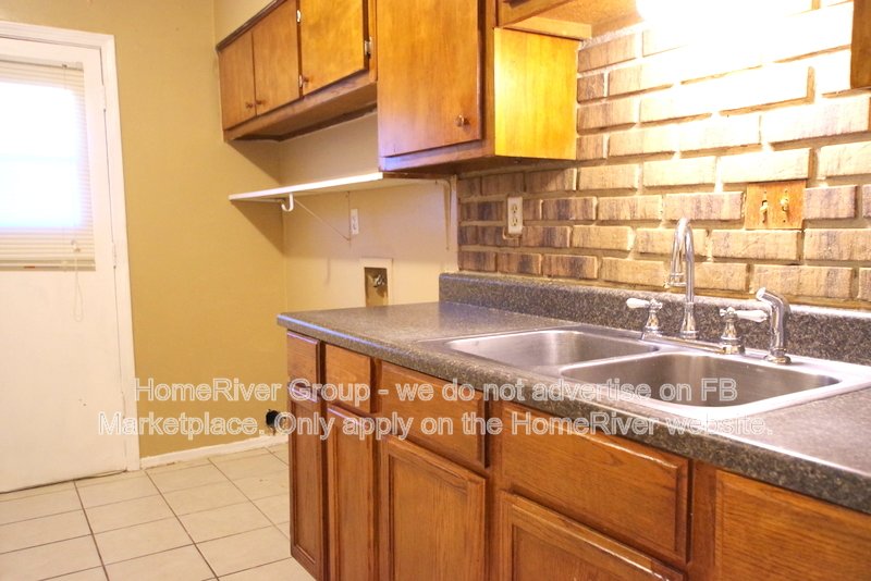 Freshly Updated Pet-Friendly Duplex! property image