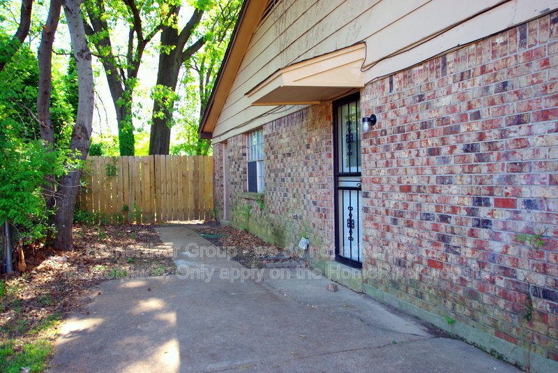 Freshly Updated Pet-Friendly Duplex! property image