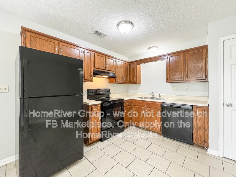 Available Now! Amazing 3 bed 2 bath home! property image