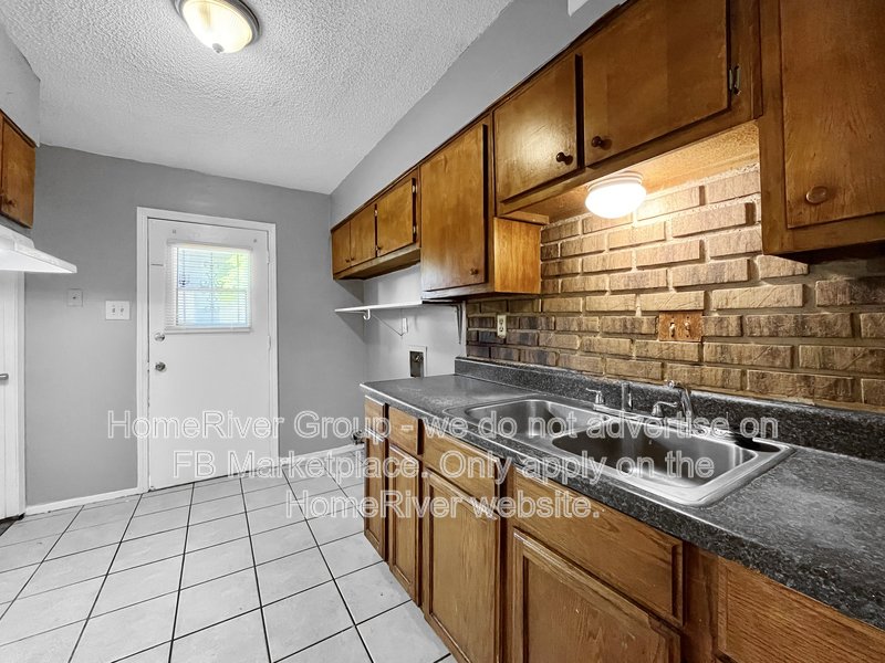 Pet-Friendly | 3 Bedroom | Section 8 Vouchers Accepted property image