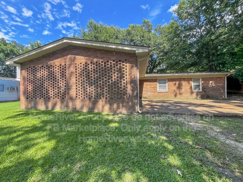 Available Now | Pets Welcome | 3 Beds property image