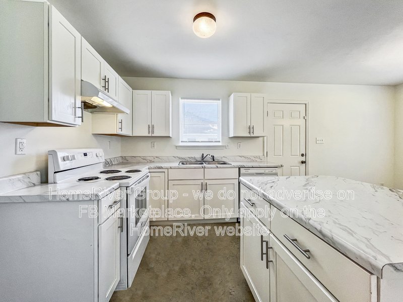 Newer 4 Bedroom Home | Open Floor Plan property image