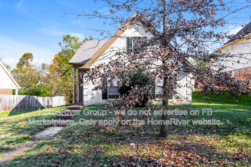 Coming Soon | Pets Welcome property image