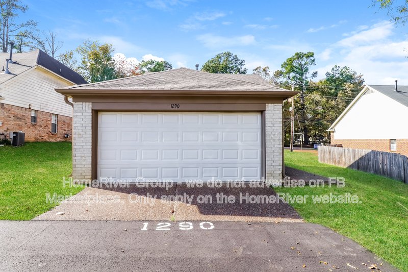 Coming Soon | Pets Welcome property image