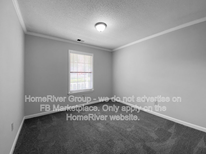 Available Now | Pets Welcome |  2 Car garage | Covered Front Porch property image