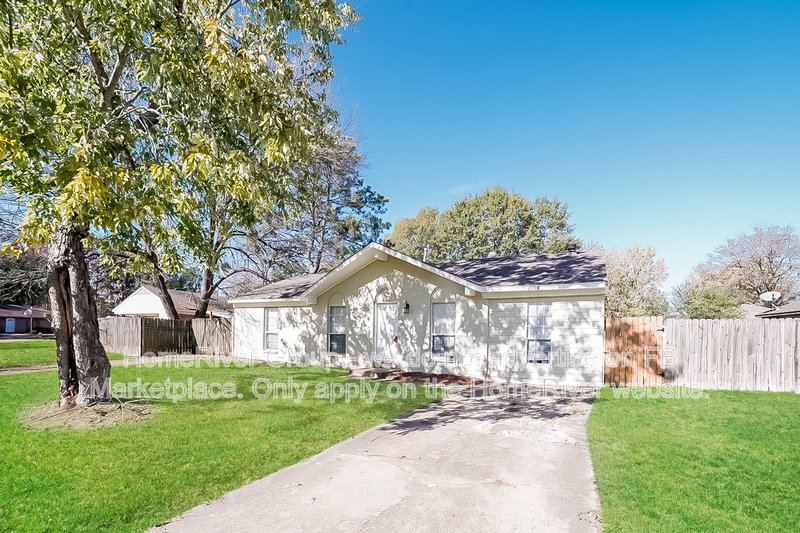 Coming Soon | Pets Welcome property image