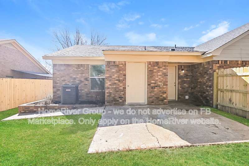 Coming Soon | Pets Welcome property image