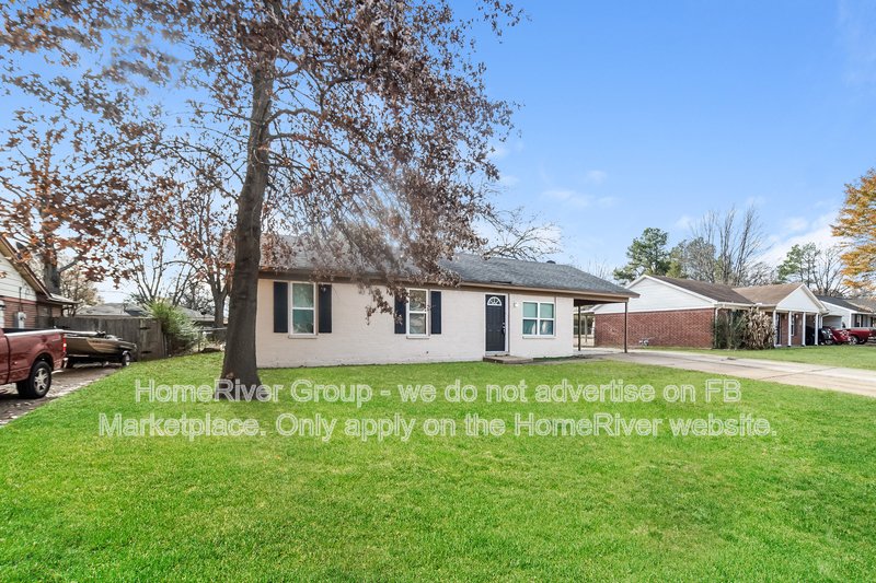 Available Now | Pets Welcome | Attached Carport | 3 Beds property image